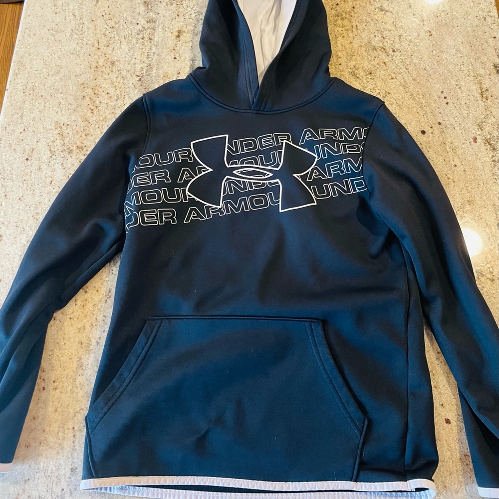 Under Armor Pullover Boys Youth Size Medium